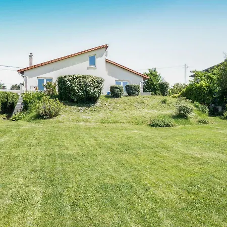 Holiday home Holiday La Marie-laure *